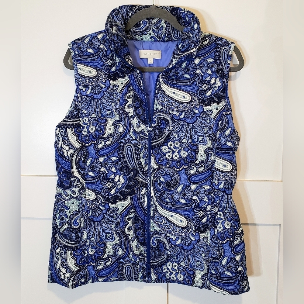 Talbots Puffer Down Filled Vest Paisleys Flowers Blue White Size Small Pockets